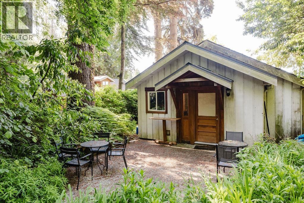 2867 LOWER ROAD, Roberts Creek