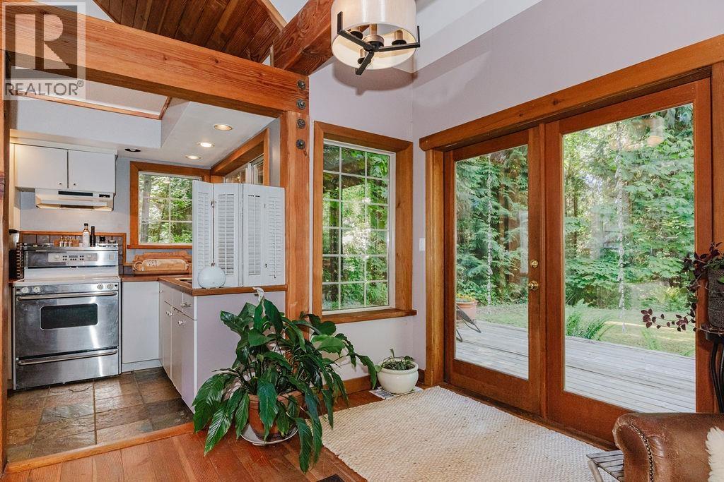 2867 LOWER ROAD, Roberts Creek