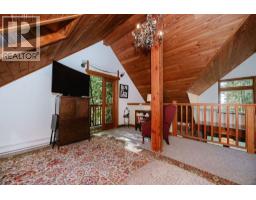 2867 Lower Road, Roberts Creek, BC V0N2W6 Photo 14