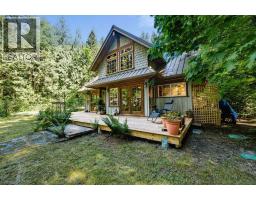 2867 Lower Road, Roberts Creek, BC V0N2W6 Photo 19