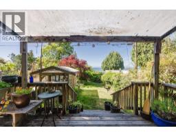 2867 Lower Road, Roberts Creek, BC V0N2W6 Photo 25