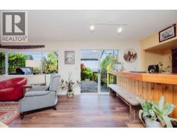 2867 Lower Road, Roberts Creek, BC V0N2W6 Photo 31