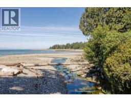 2867 Lower Road, Roberts Creek, BC V0N2W6 Photo 34