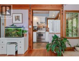 2867 Lower Road, Roberts Creek, BC V0N2W6 Photo 8