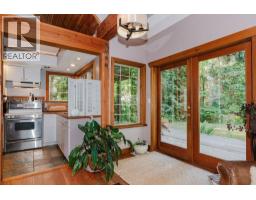 2867 Lower Road, Roberts Creek, BC V0N2W6 Photo 9