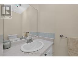 105 Meadow Lane, Wasaga Beach, ON L9Z0A4 Photo 13