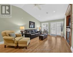 105 Meadow Lane, Wasaga Beach, ON L9Z0A4 Photo 14