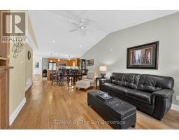 105 Meadow Lane, Wasaga Beach, ON L9Z0A4 Photo 16