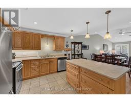 105 Meadow Lane, Wasaga Beach, ON L9Z0A4 Photo 6