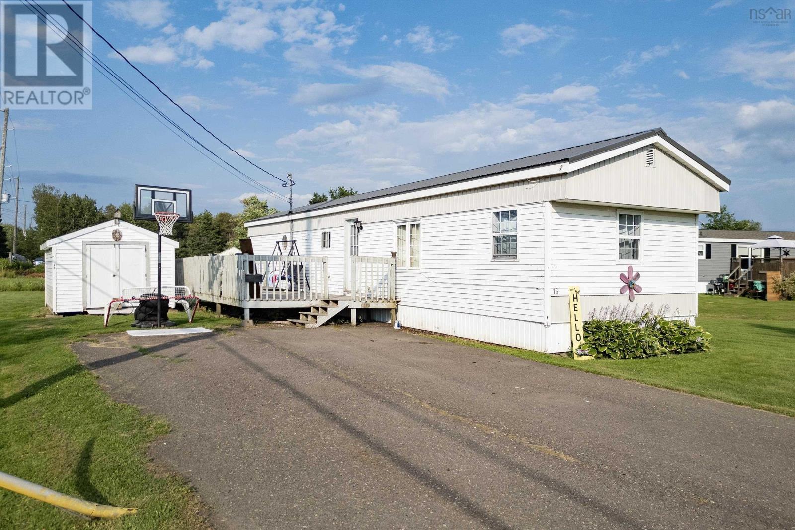 16 Lorne Crescent