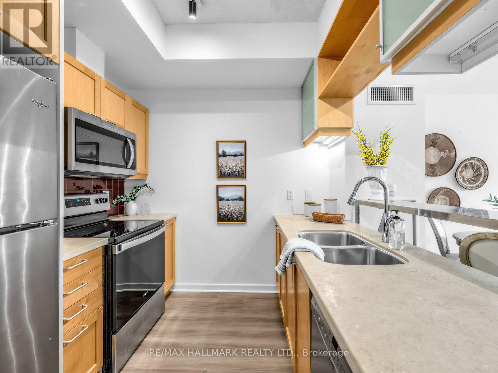 #728 333 ADELAIDE STREET E - 19