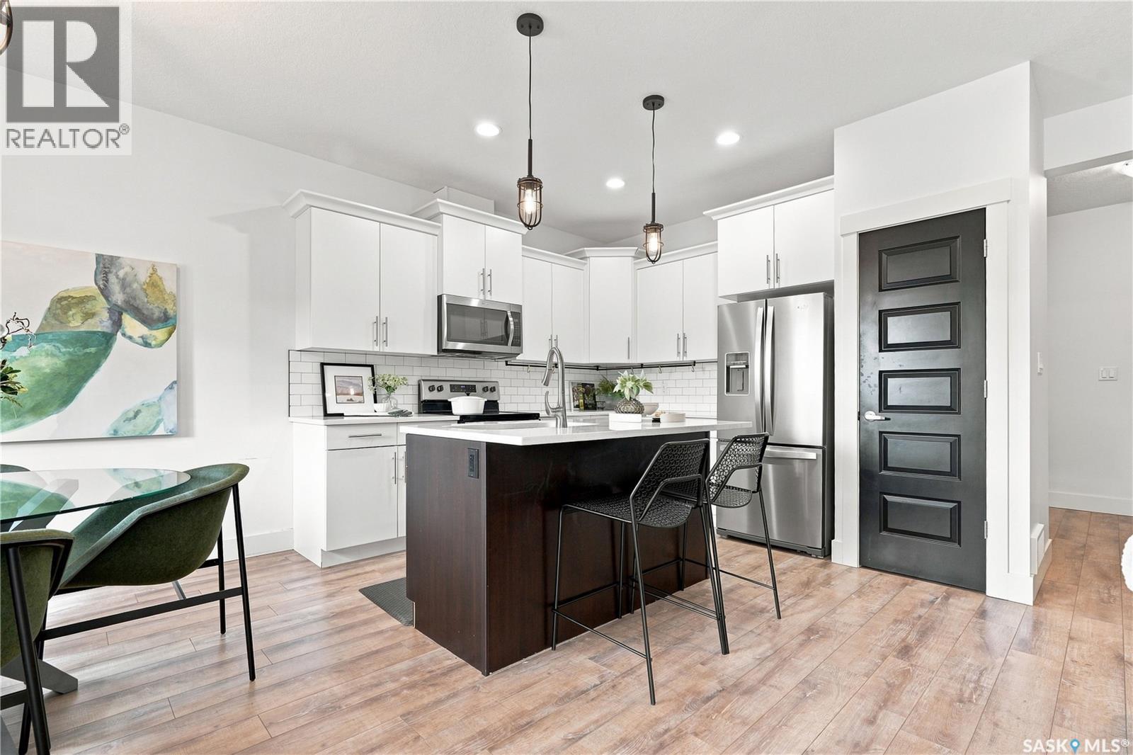 #158 3220 11th STREET W - 9