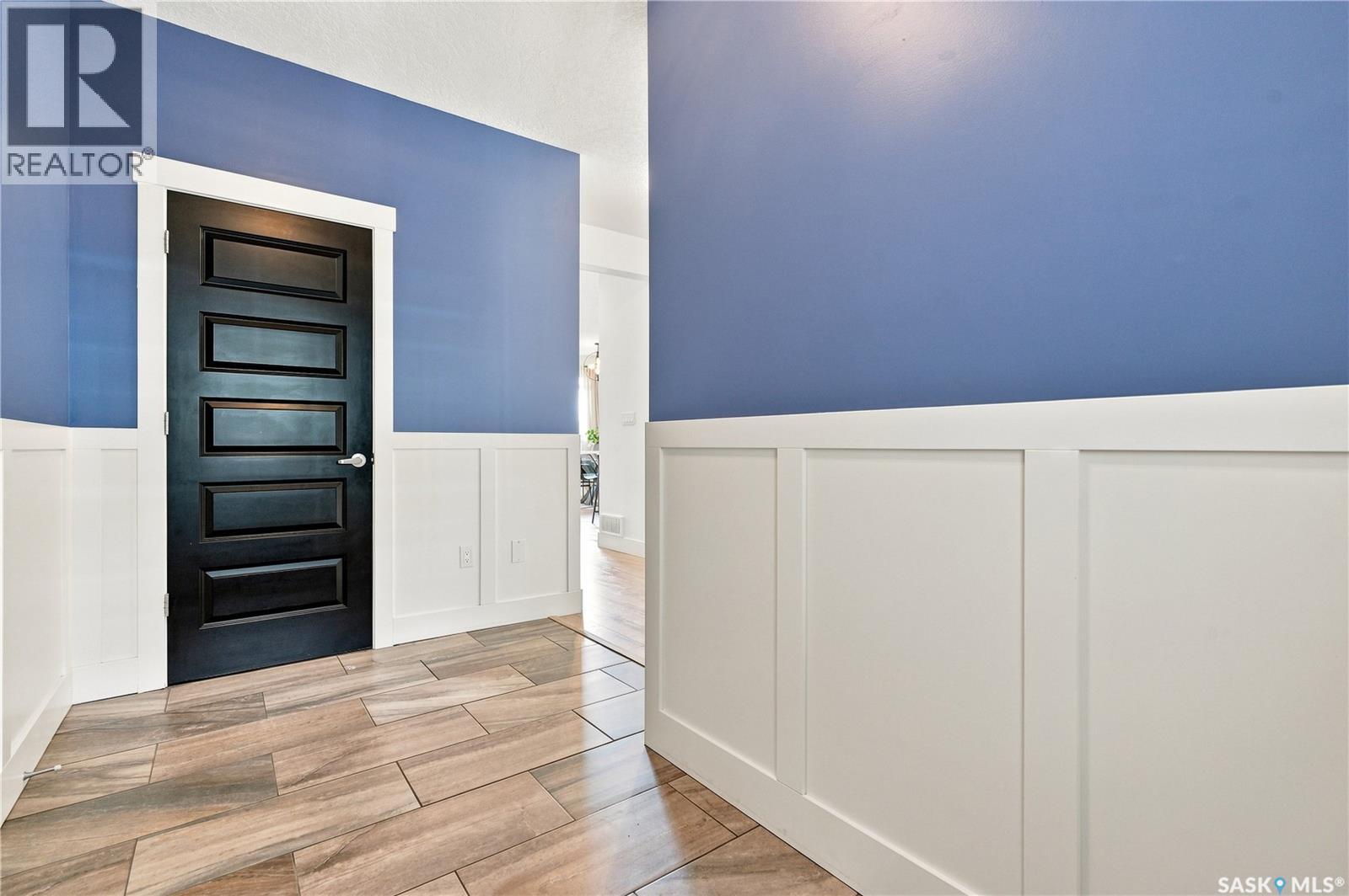 #158 3220 11th STREET W - 4
