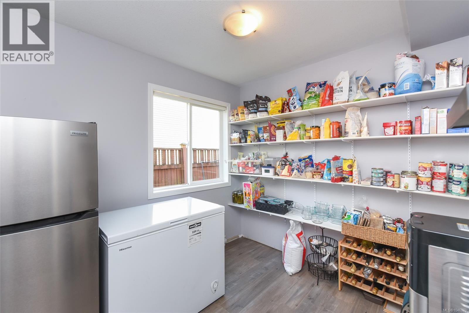 1272 Crown Pl - Image 12