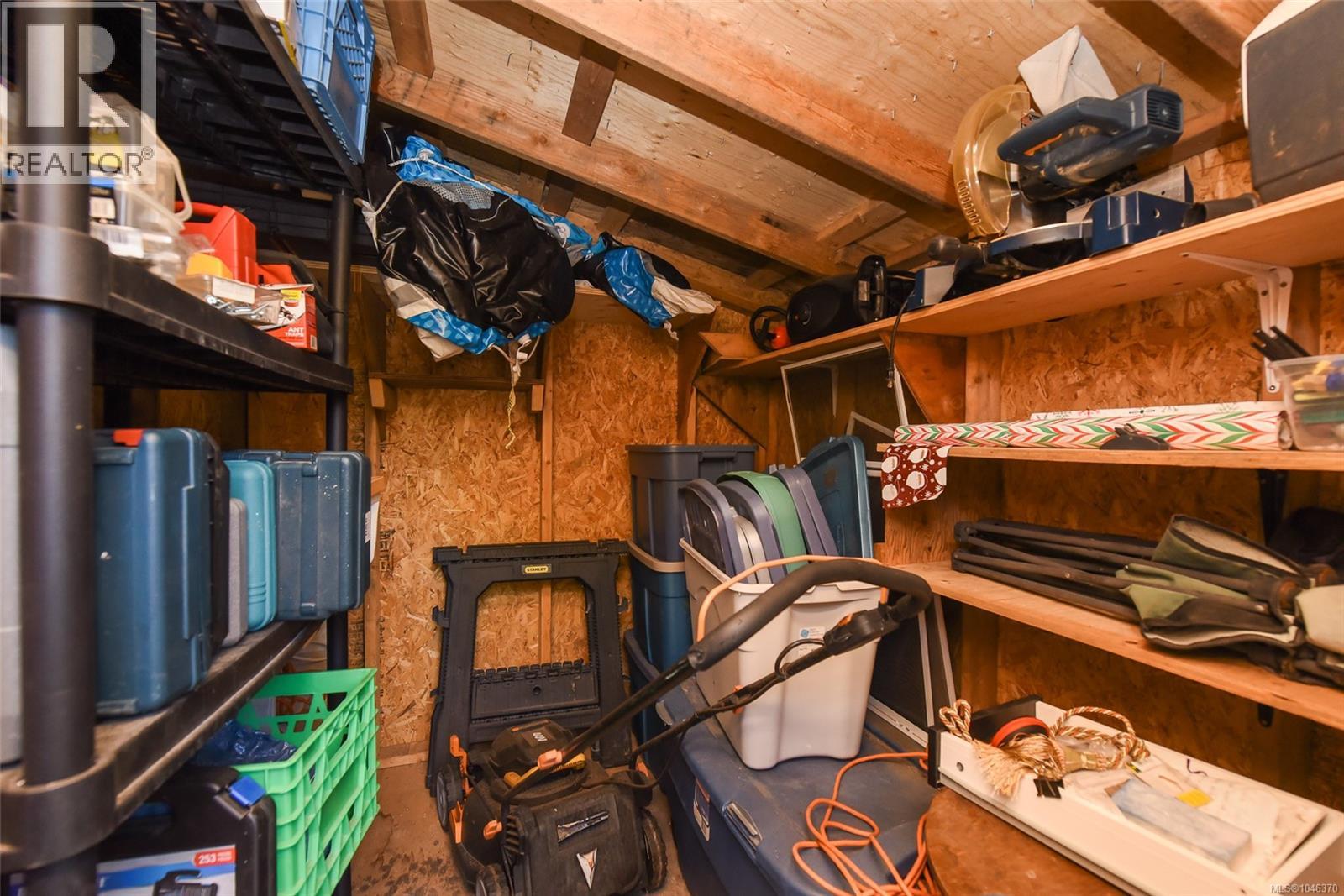1272 Crown Pl - Image 41
