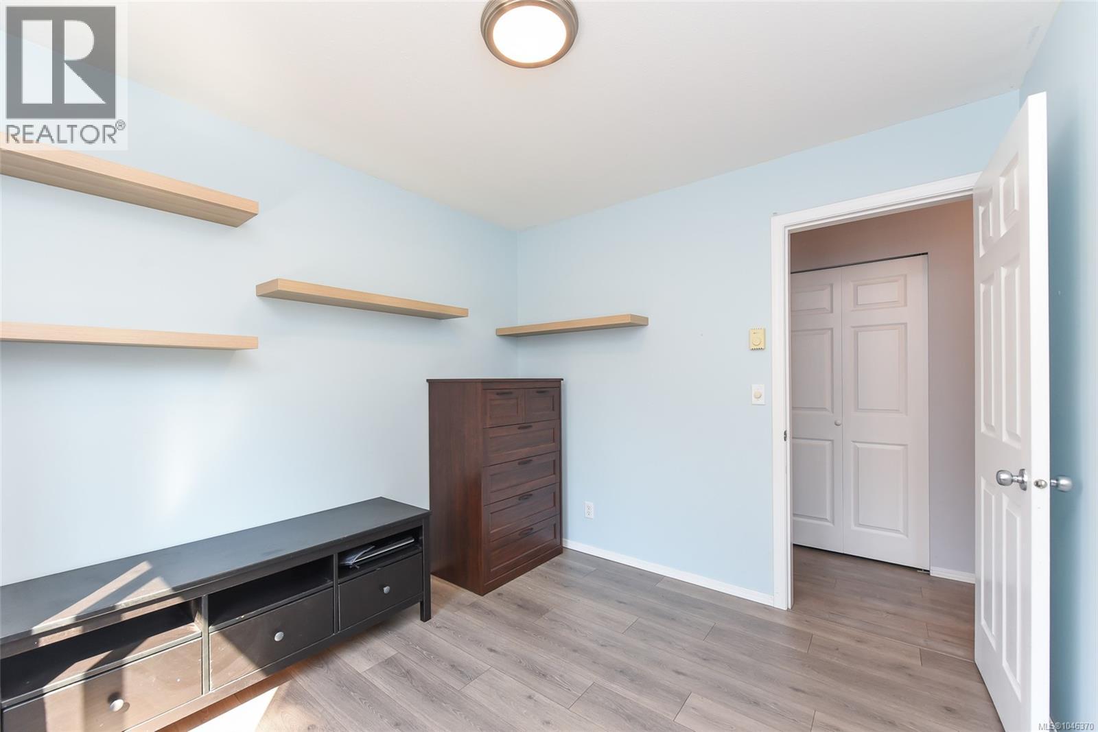 1272 Crown Pl - Image 22