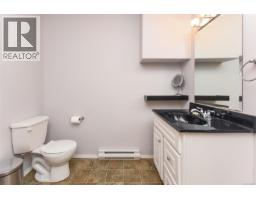 1272 Crown Pl, Comox, BC V9M4G9 Photo 26