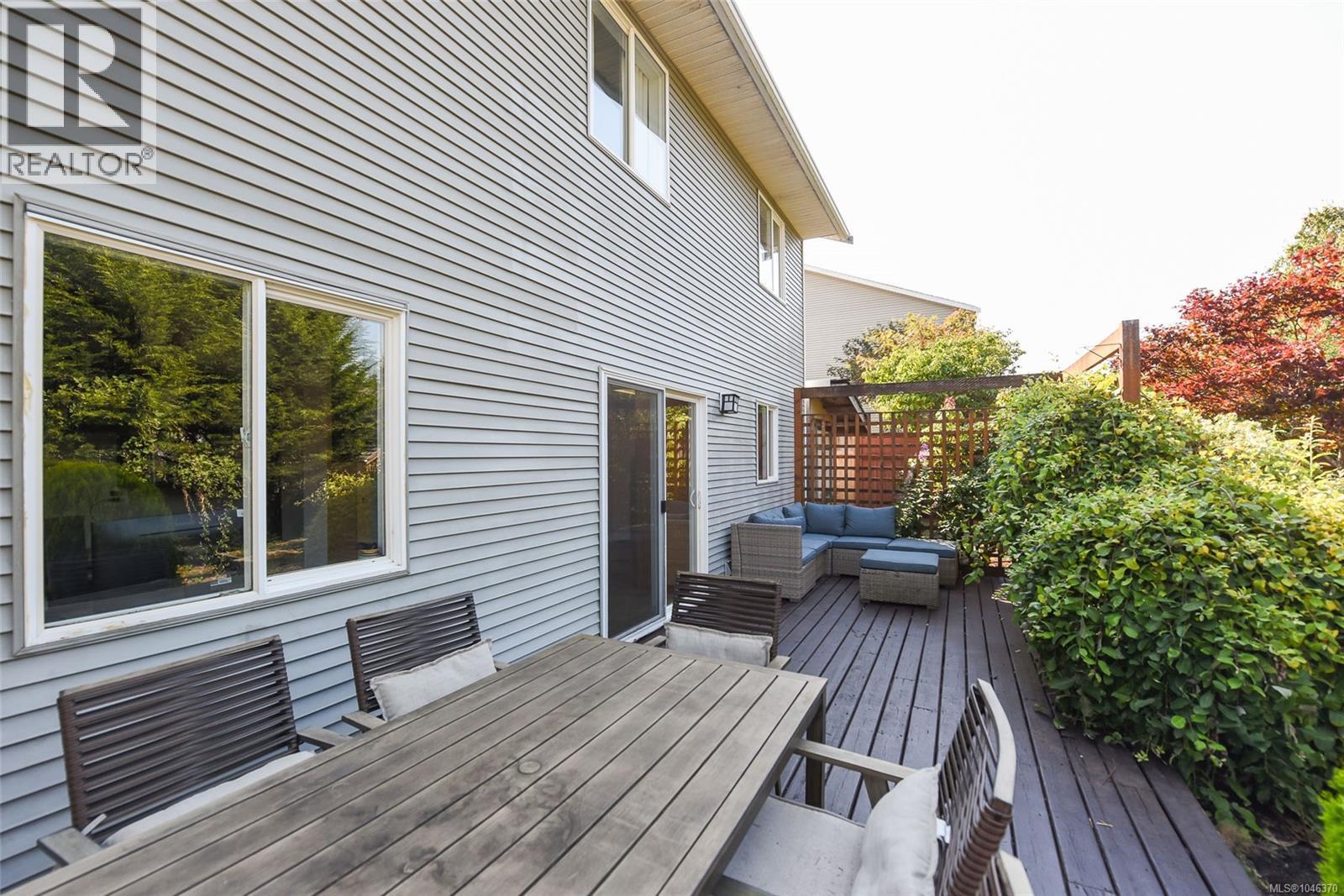 1272 Crown Pl - Image 37