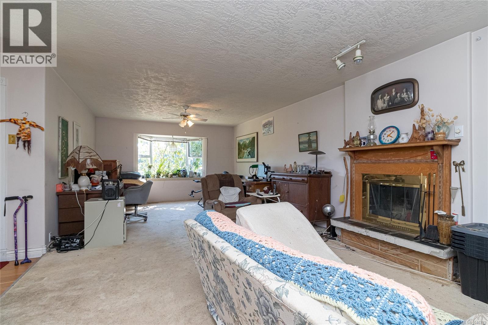  508 Davida Avenue, Saanich