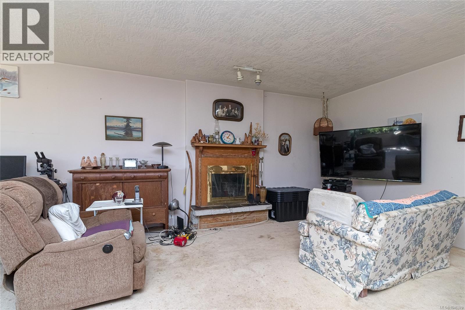  508 Davida Avenue, Saanich