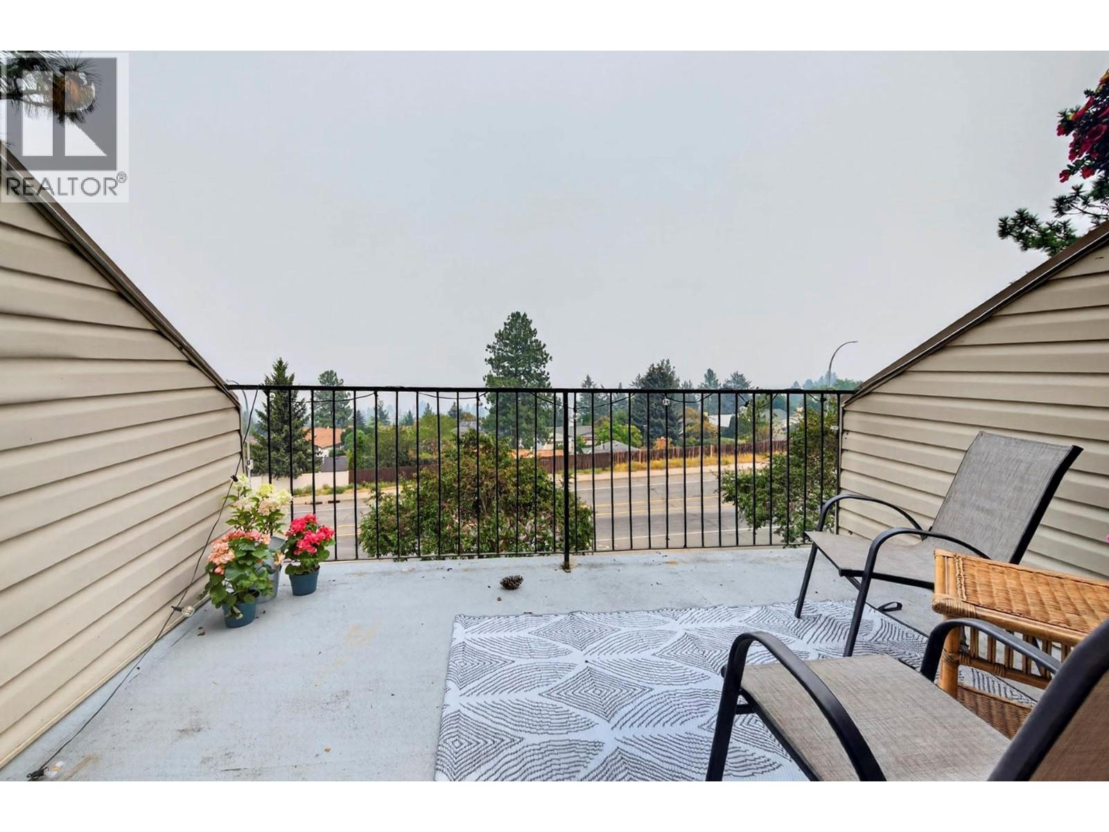 #6 1750 SUMMIT Drive - 16