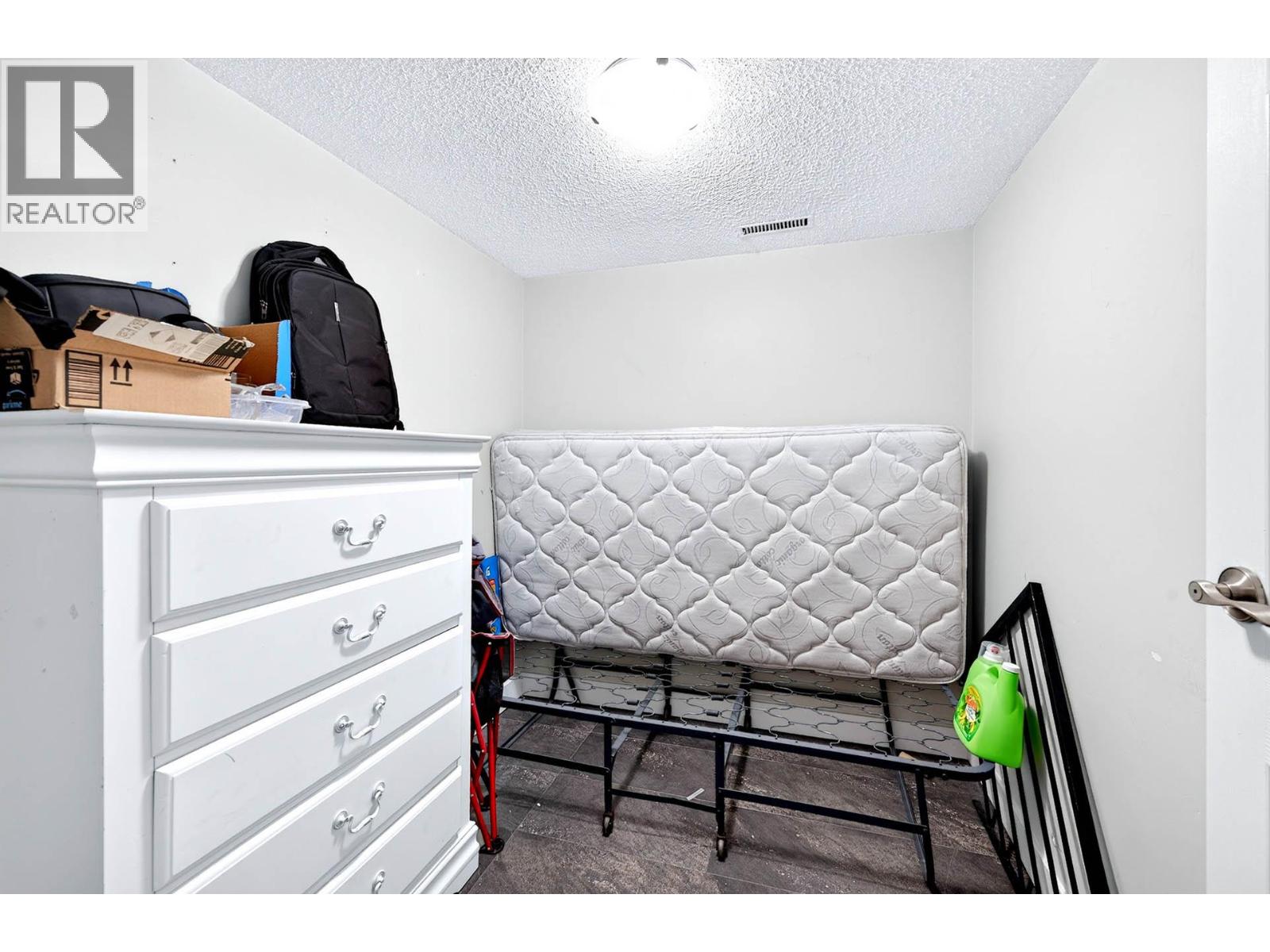 #6 1750 SUMMIT Drive - 15