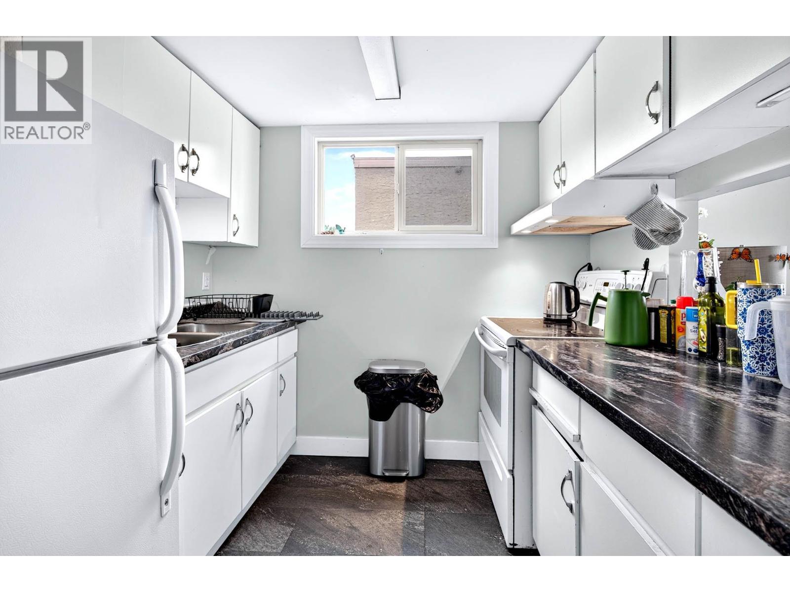 #6 1750 SUMMIT Drive - 5