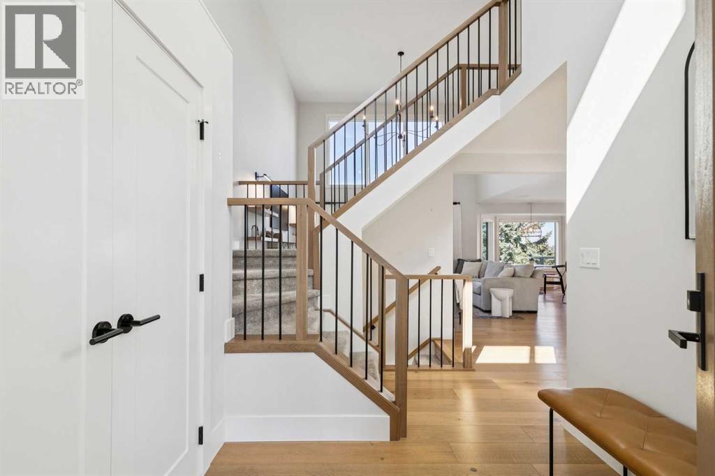 22 Patrick View SW - Image 3