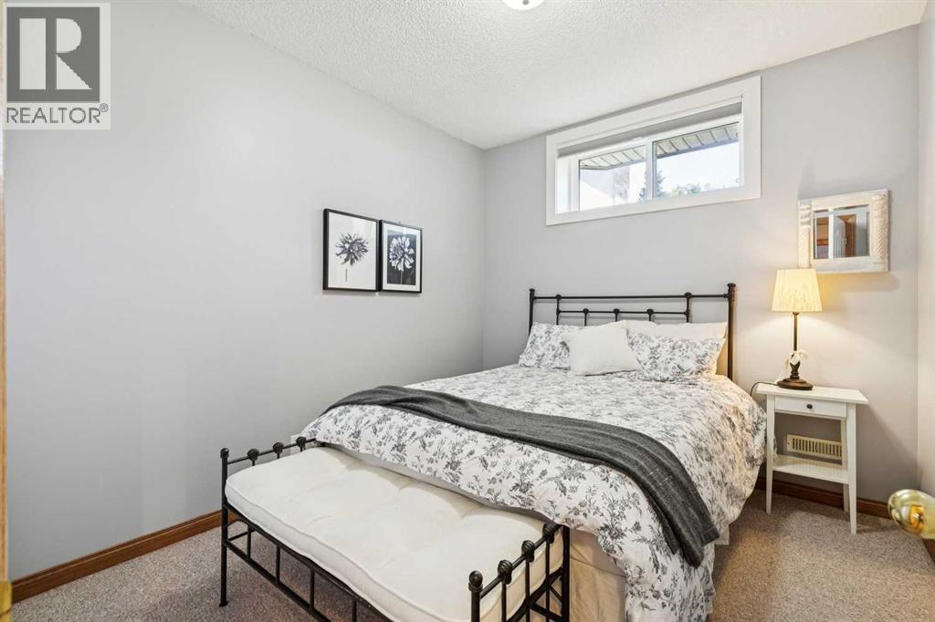 22 Patrick View SW - Image 35