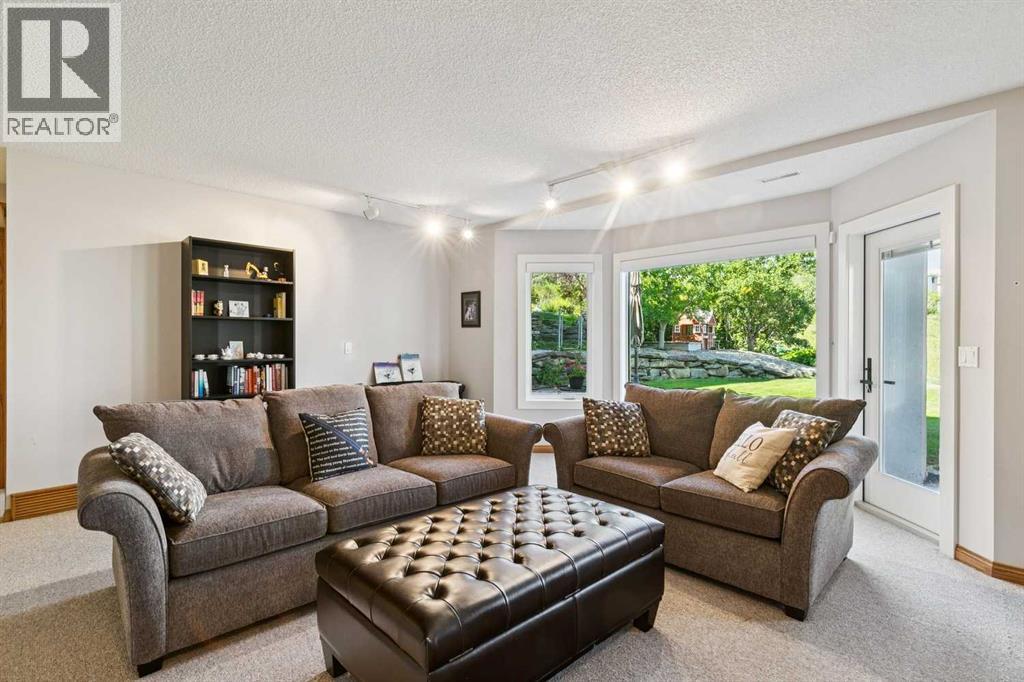 22 Patrick View SW - Image 34