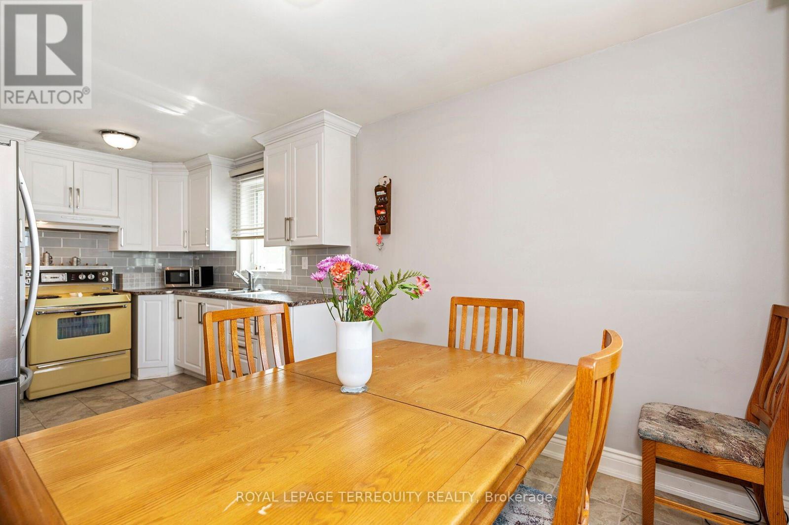 19 BATTERSEA CRESCENT - 7