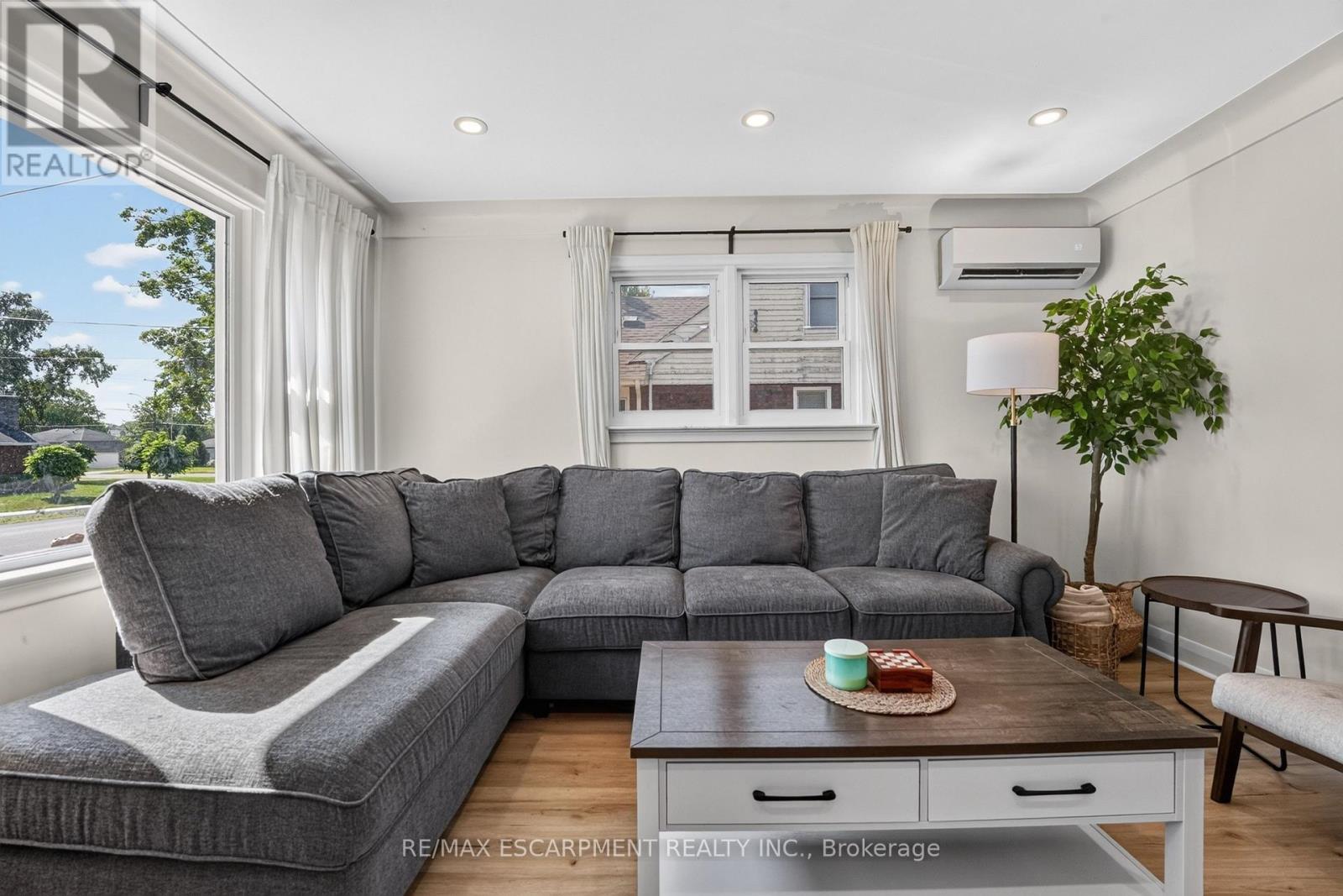 158 HOMEWOOD AVENUE - 10