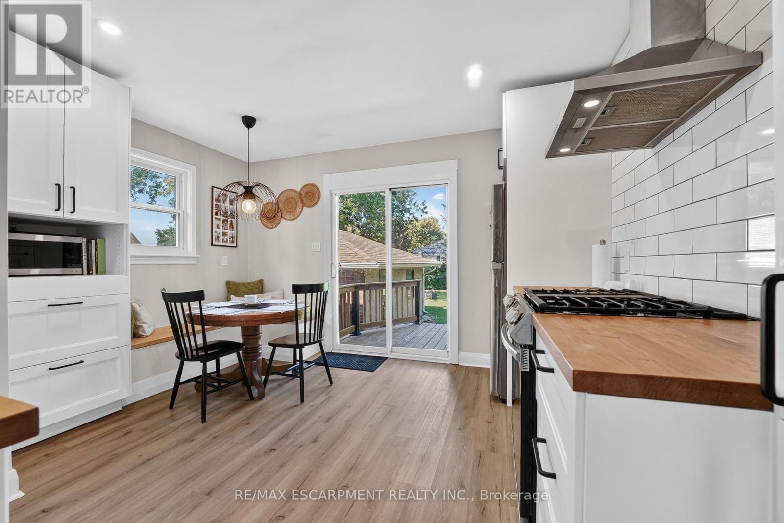 158 HOMEWOOD AVENUE - 12