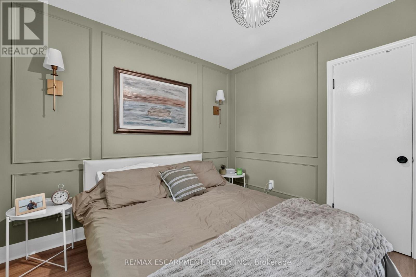 158 HOMEWOOD AVENUE - 23