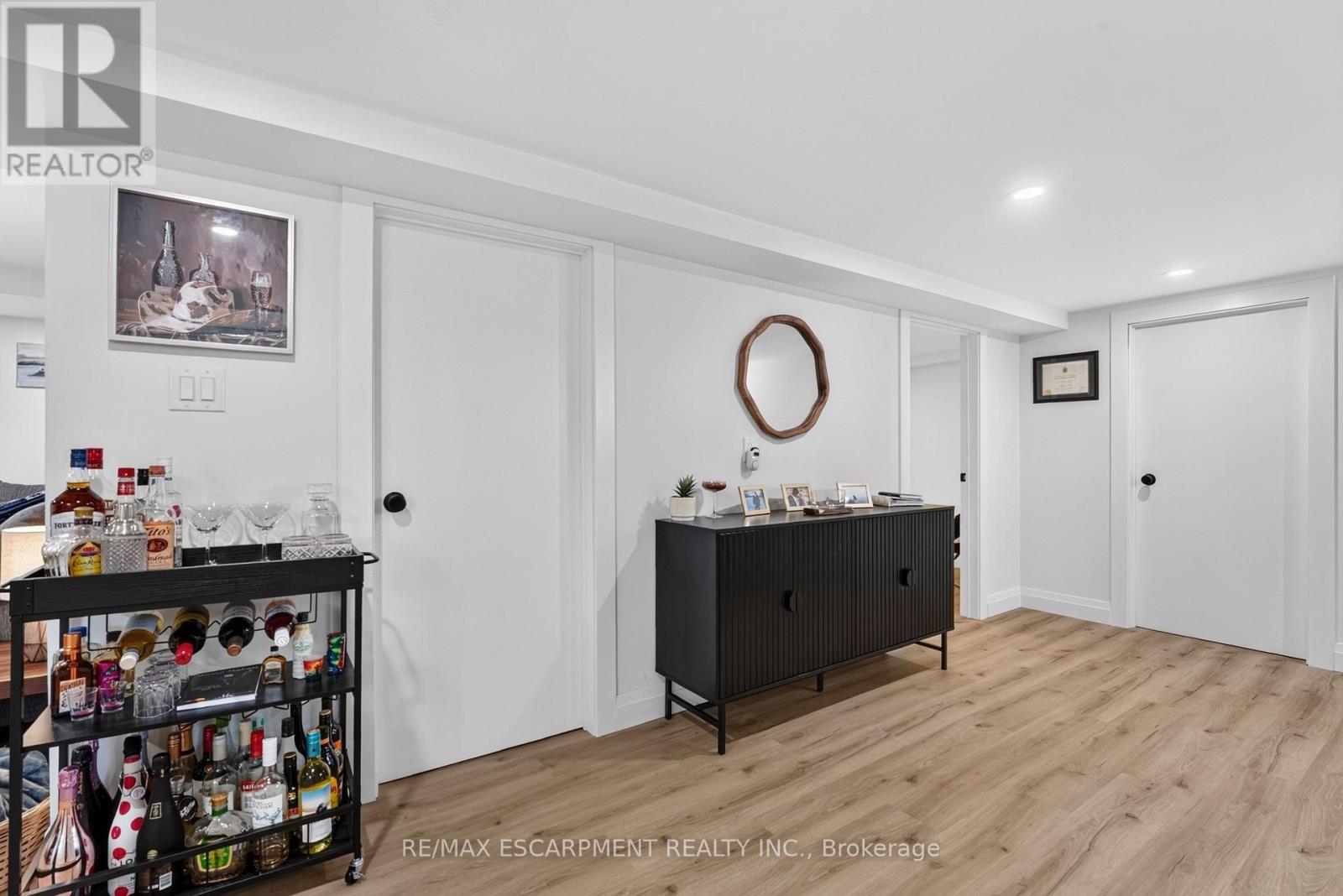 158 HOMEWOOD AVENUE - 33