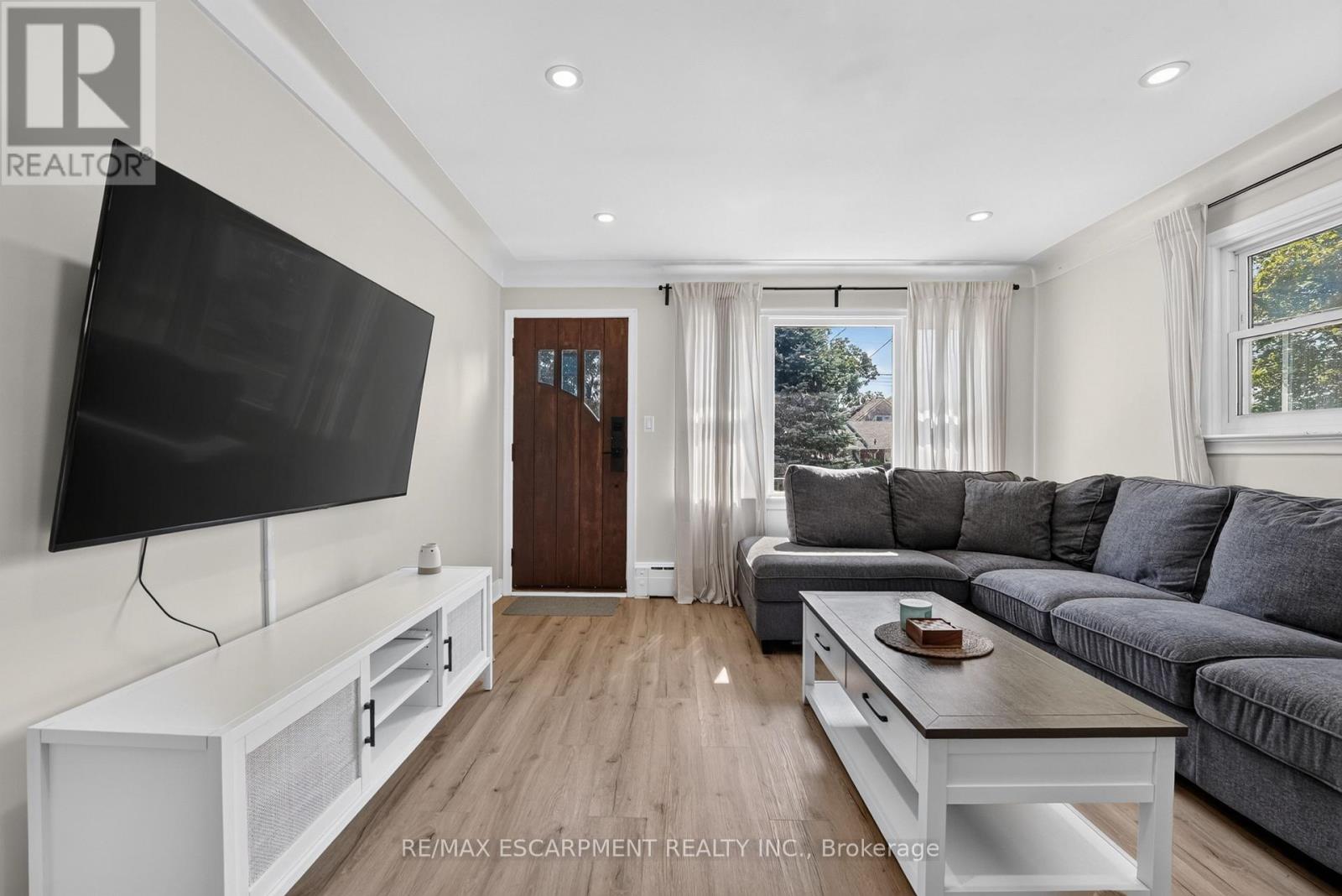158 HOMEWOOD AVENUE - 9