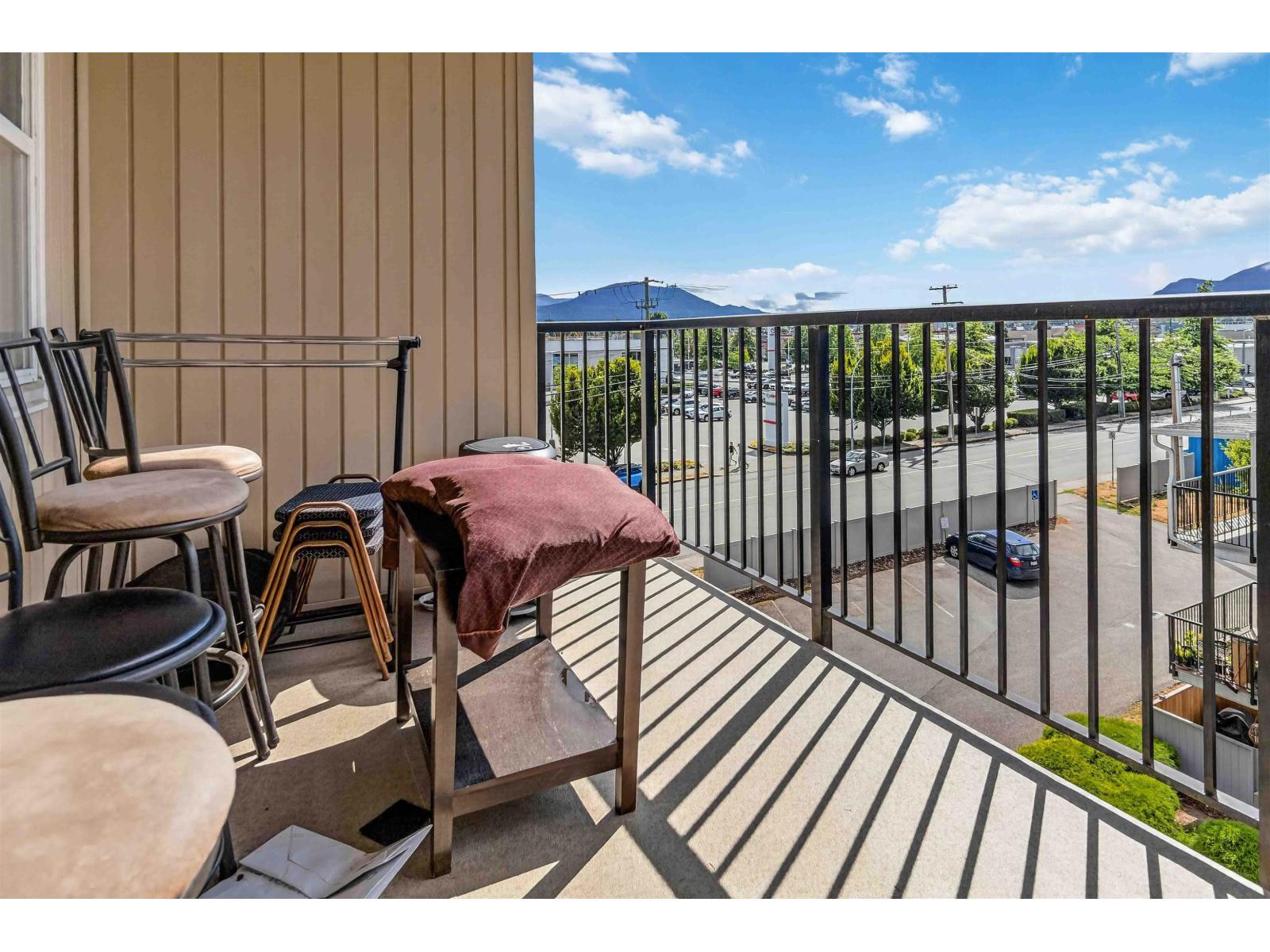 Photo of 304 46053 CHILLIWACK CENTRAL ROAD, Chilliwack Proper South 17