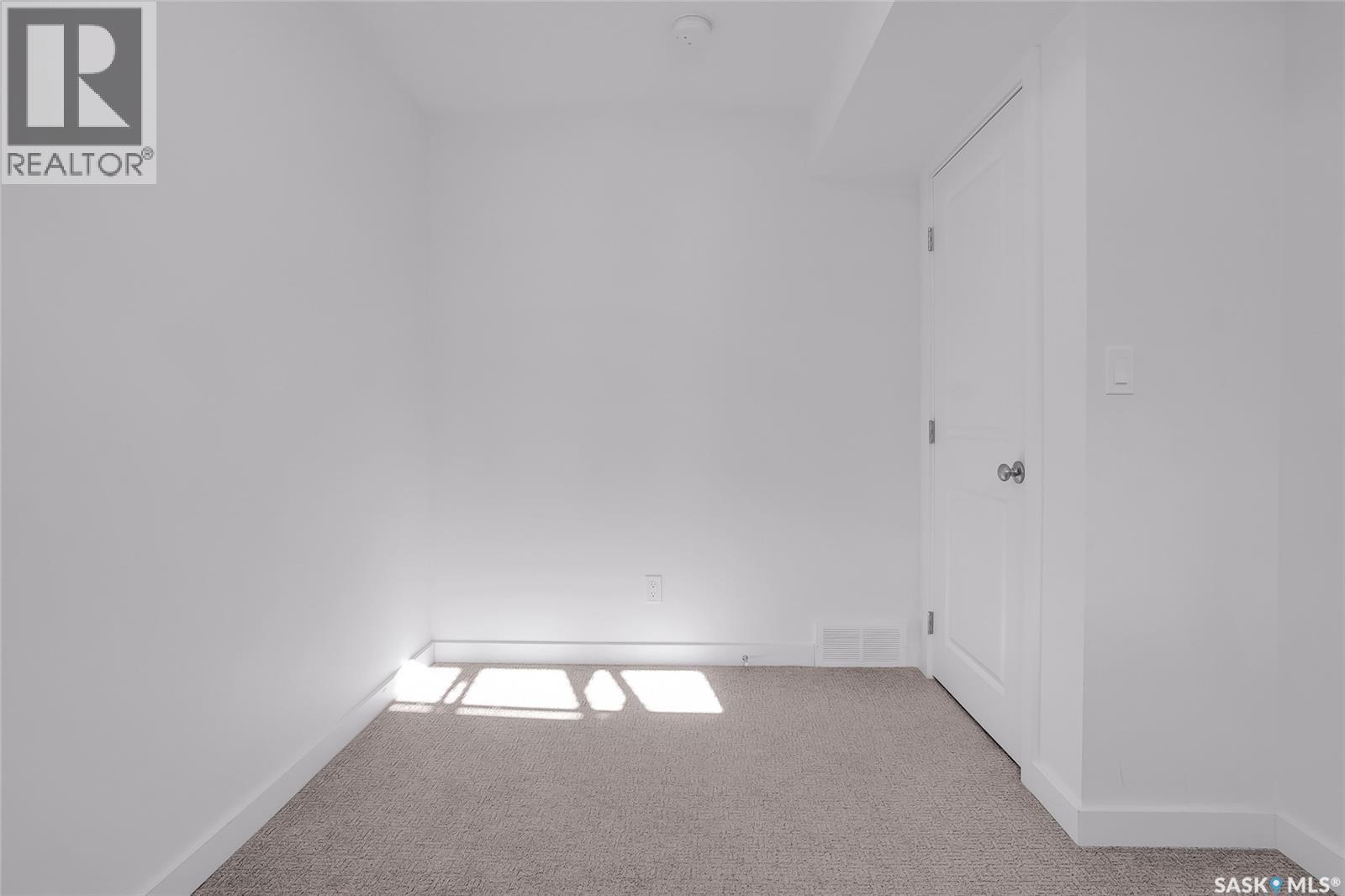 #404 Underhill ROAD - 37