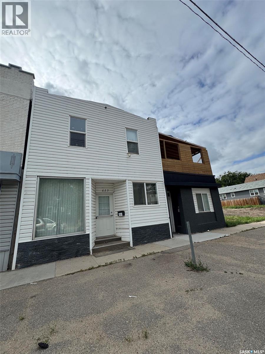 623 H AVENUE S - 4
