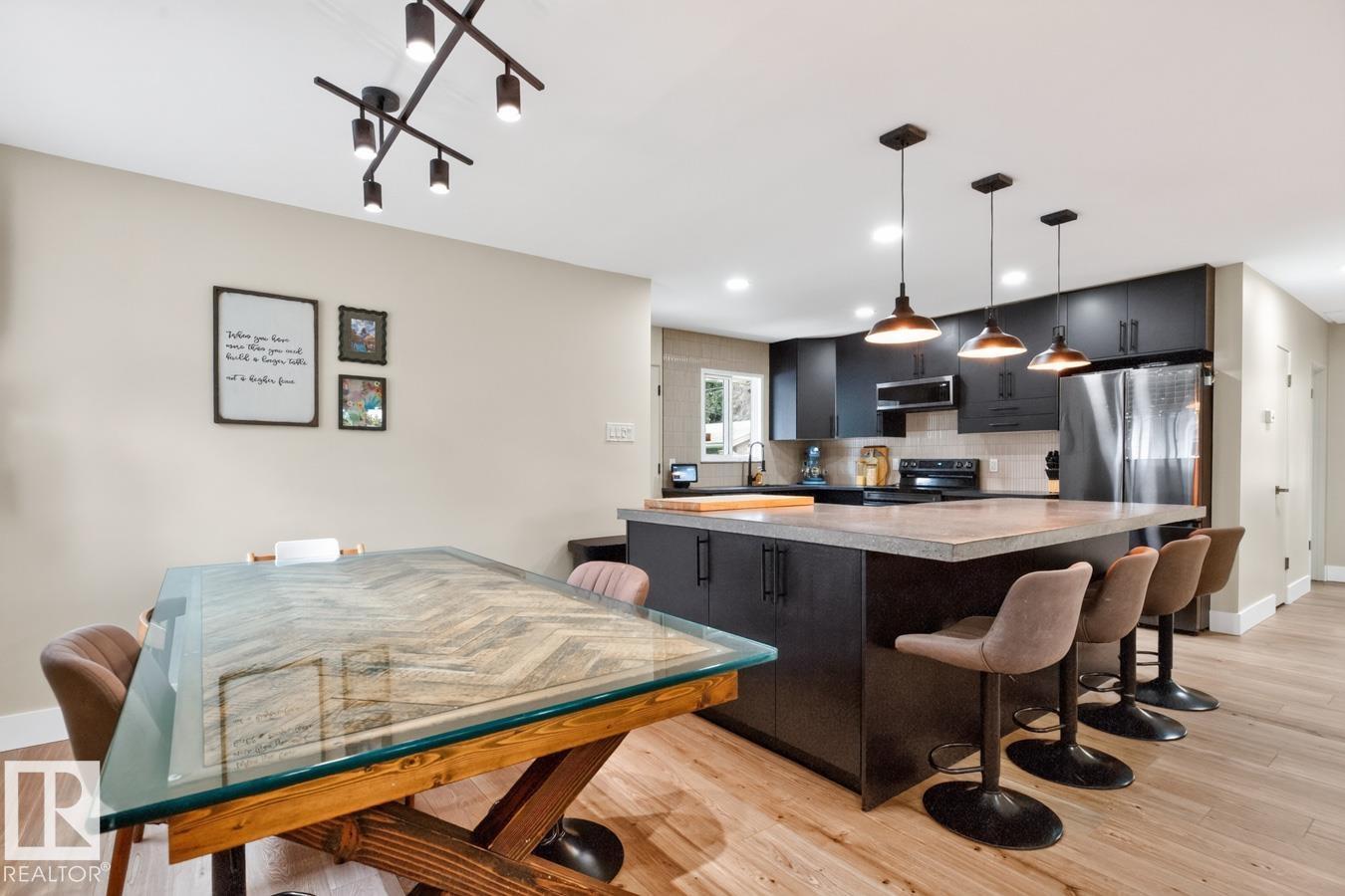 6807 101A AV NW - 17