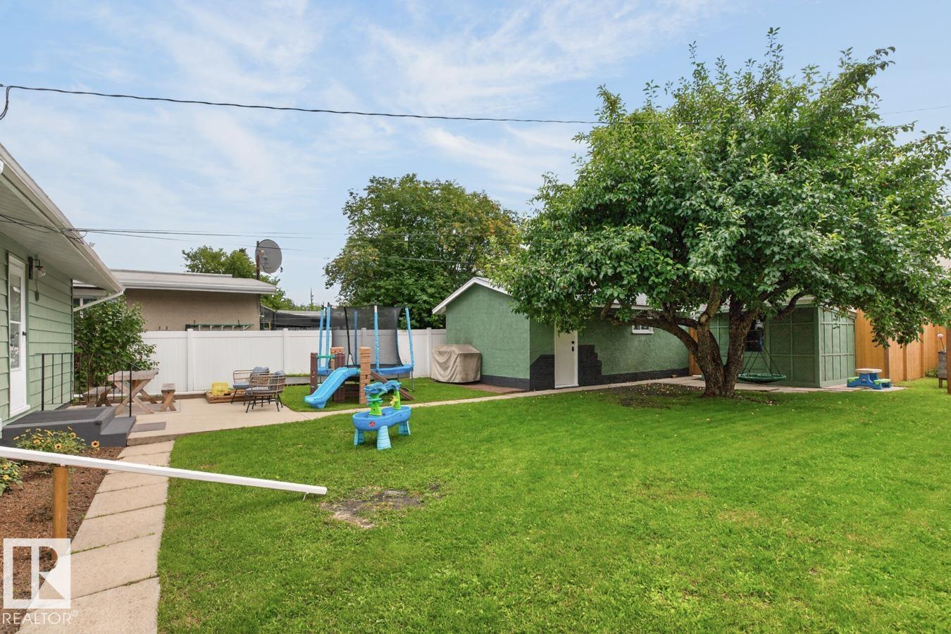 6807 101A AV NW - 37