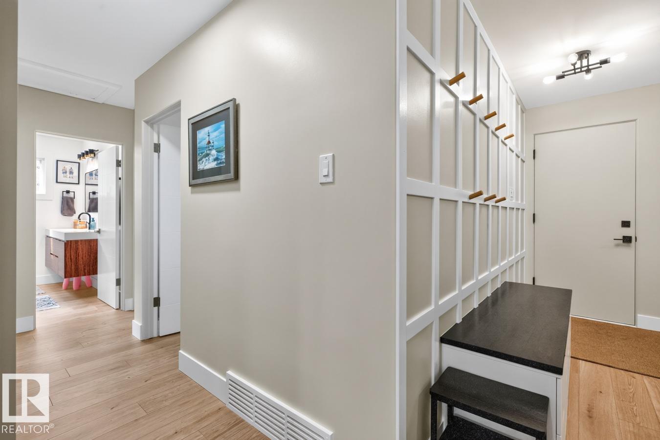 6807 101A AV NW - 18