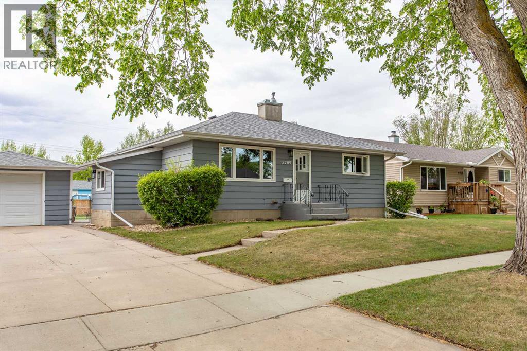 5709 49 Avenue - Image 21