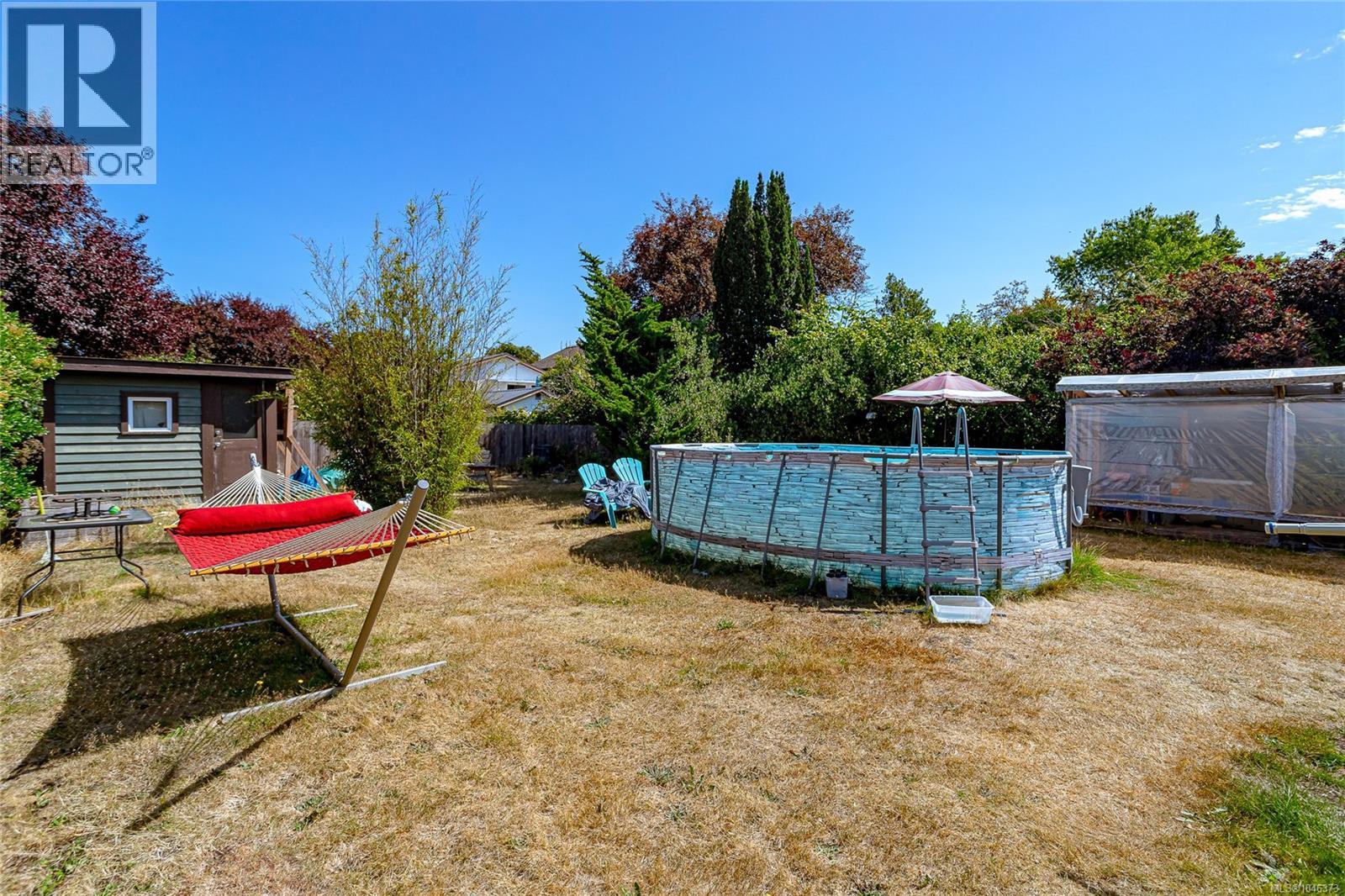 1760 A/B Haultain St - 35