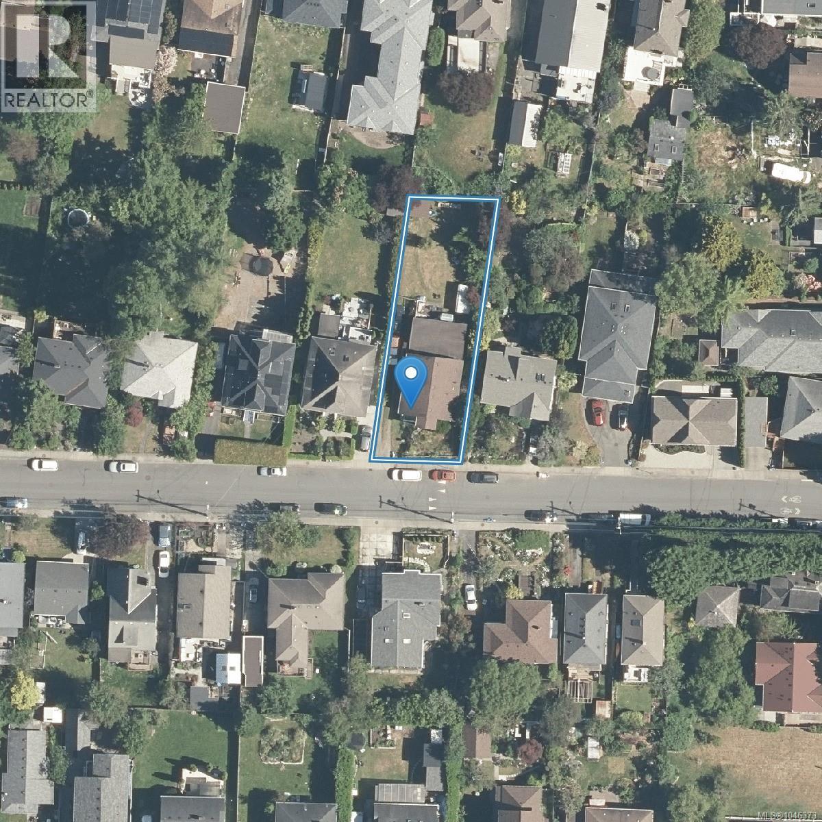 1760 A/B Haultain St - 38