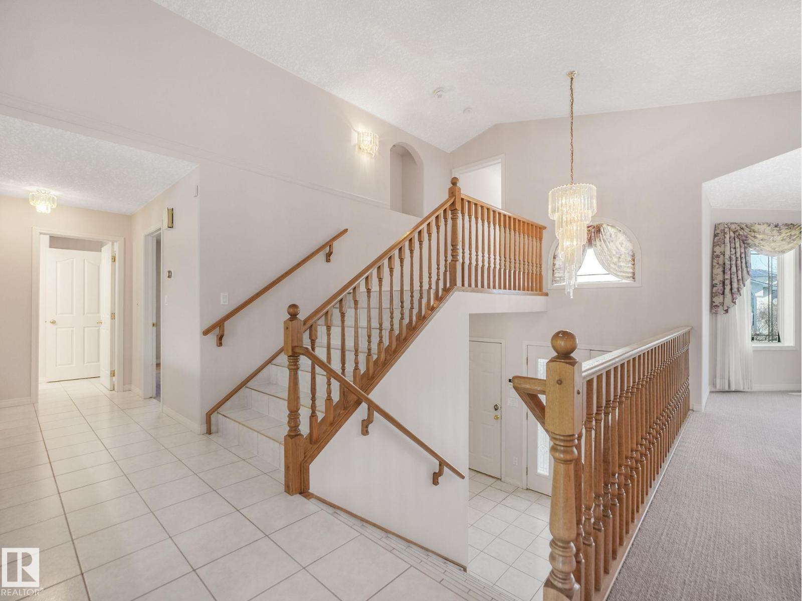 1054 ORMSBY CR NW - 9