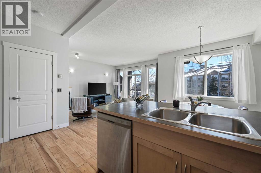 211 Aspen Stone Boulevard Southwest - Photo 5