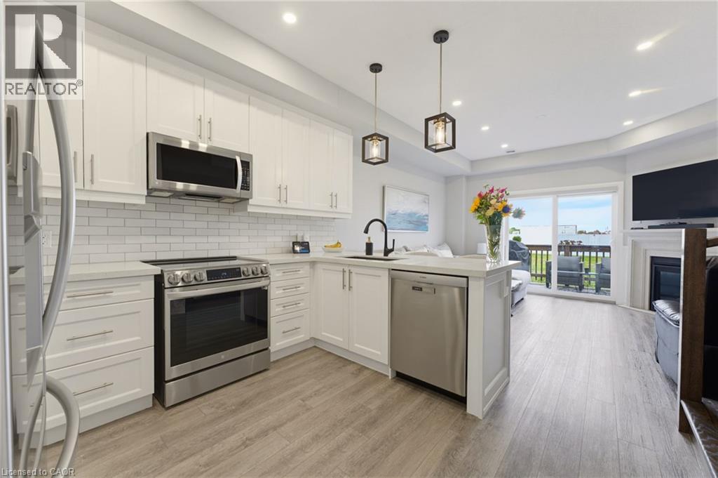 74 LAGUNA VILLAGE Crescent - 10