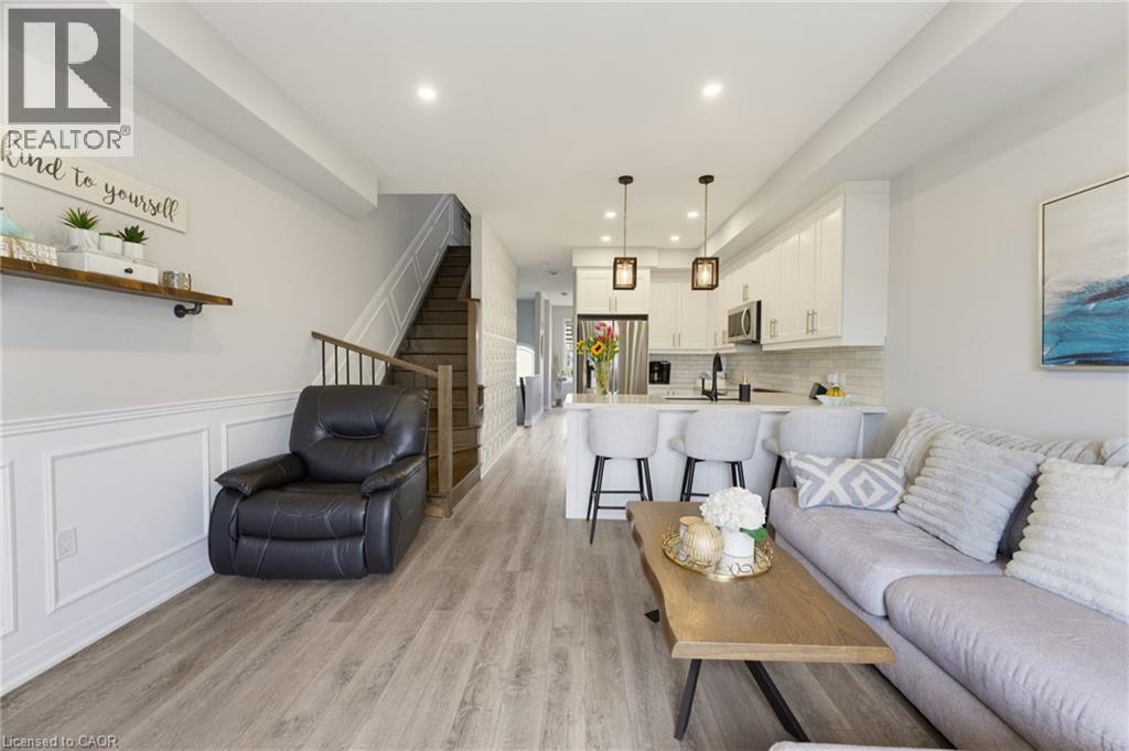 74 LAGUNA VILLAGE Crescent - 16