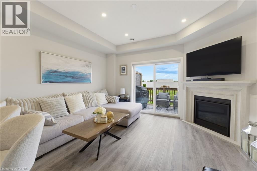 74 LAGUNA VILLAGE Crescent - 14